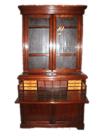 Antiek bureau/boekenkast image